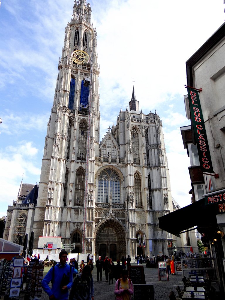 53 Anversa - Onze-Lieve-Vrouwekathedraal.JPG